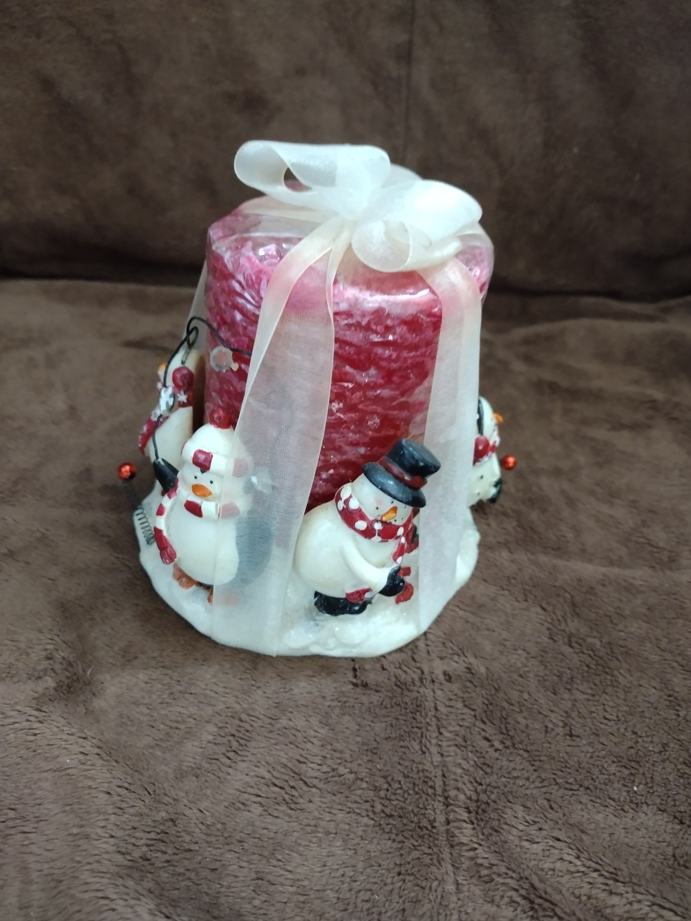 Kohl's Red Pillar Candle with White Snowman Ring